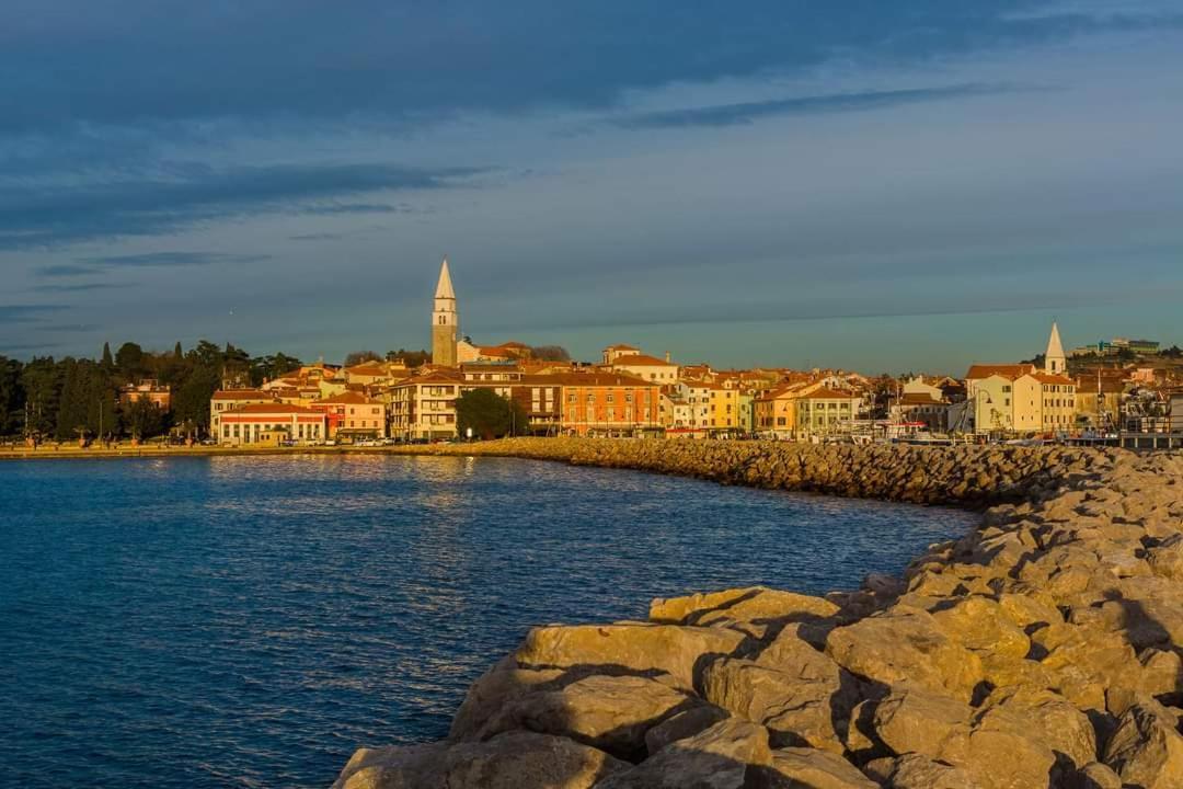 Apartmaji Soncek Izola Exterior photo