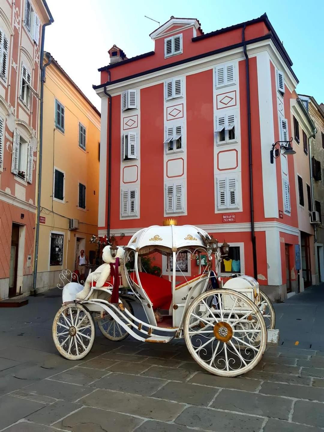 Apartmaji Soncek Izola Exterior photo