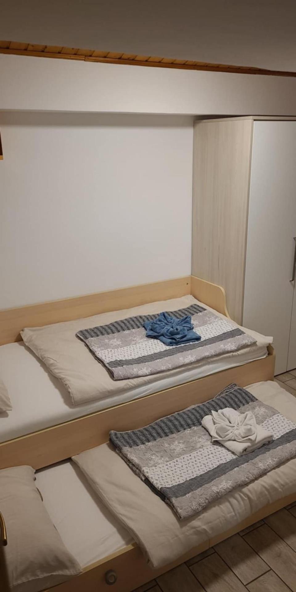 Apartmaji Soncek Izola Exterior photo